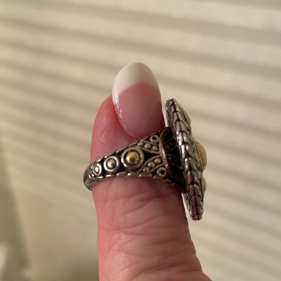 ♦️SALE♦️JOHN HARDY Bulan Coin Ring, 22kt Gold & Silver - Picture 7 of 11